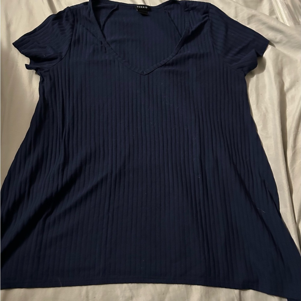 Torrid Navy V-Neck Ribbed Tshirt Size L